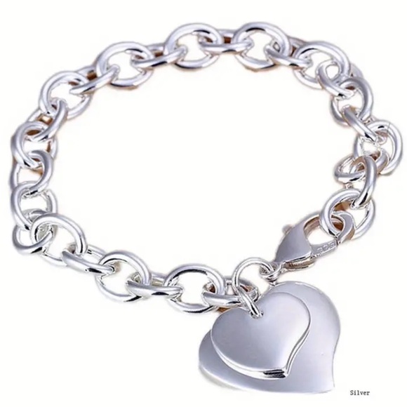 Double Heart -Shaped Pendant Fashionable Silvery Bracelet. - Picture 9 of 10